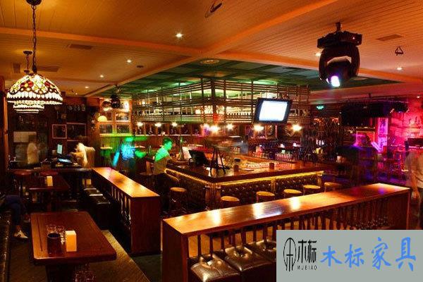 清吧音樂酒吧專用沙發如何選沙發訂做廠家？ 