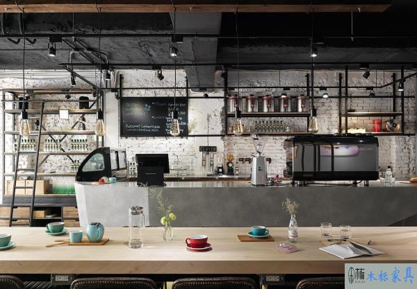 咖啡廳裝修設計風格別具一格如何布局桌椅 