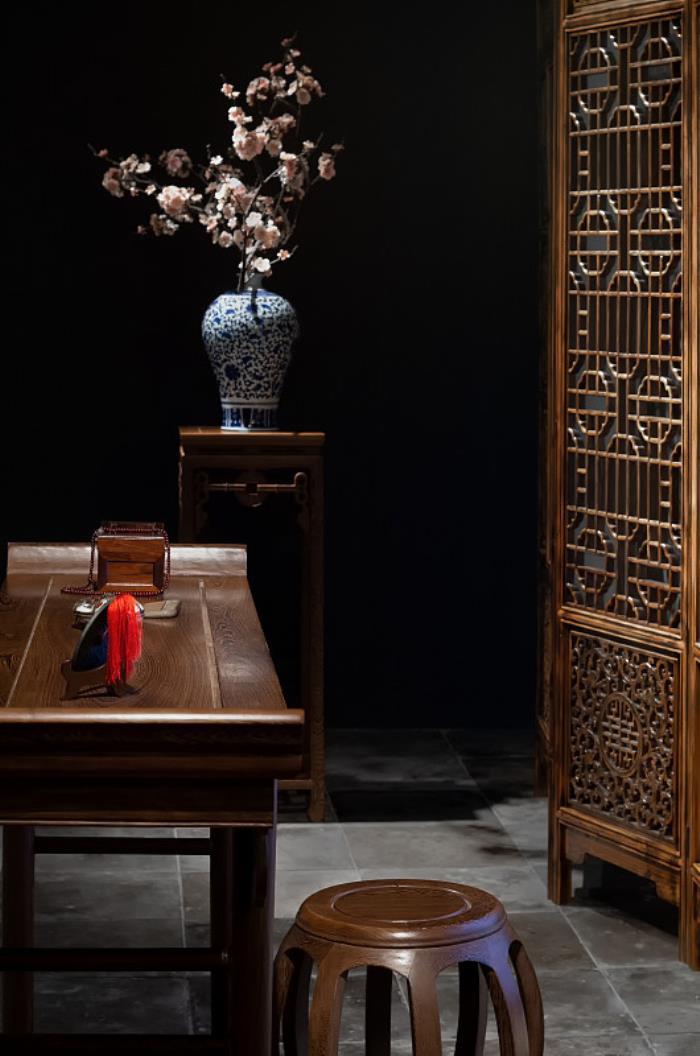 食堂餐桌椅定制有哪些優(yōu)勢